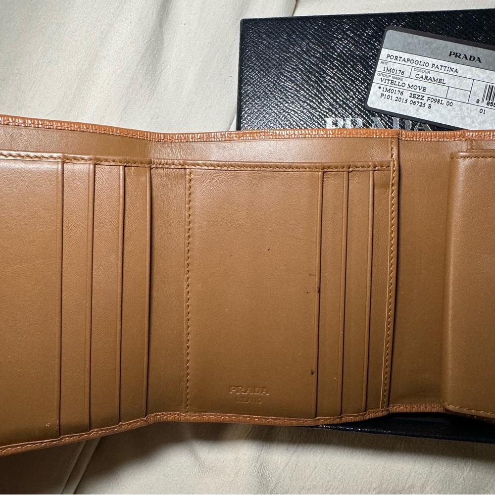 Prada | Authentic Portafoglio Portamon Wallet - Picture 3 of 9